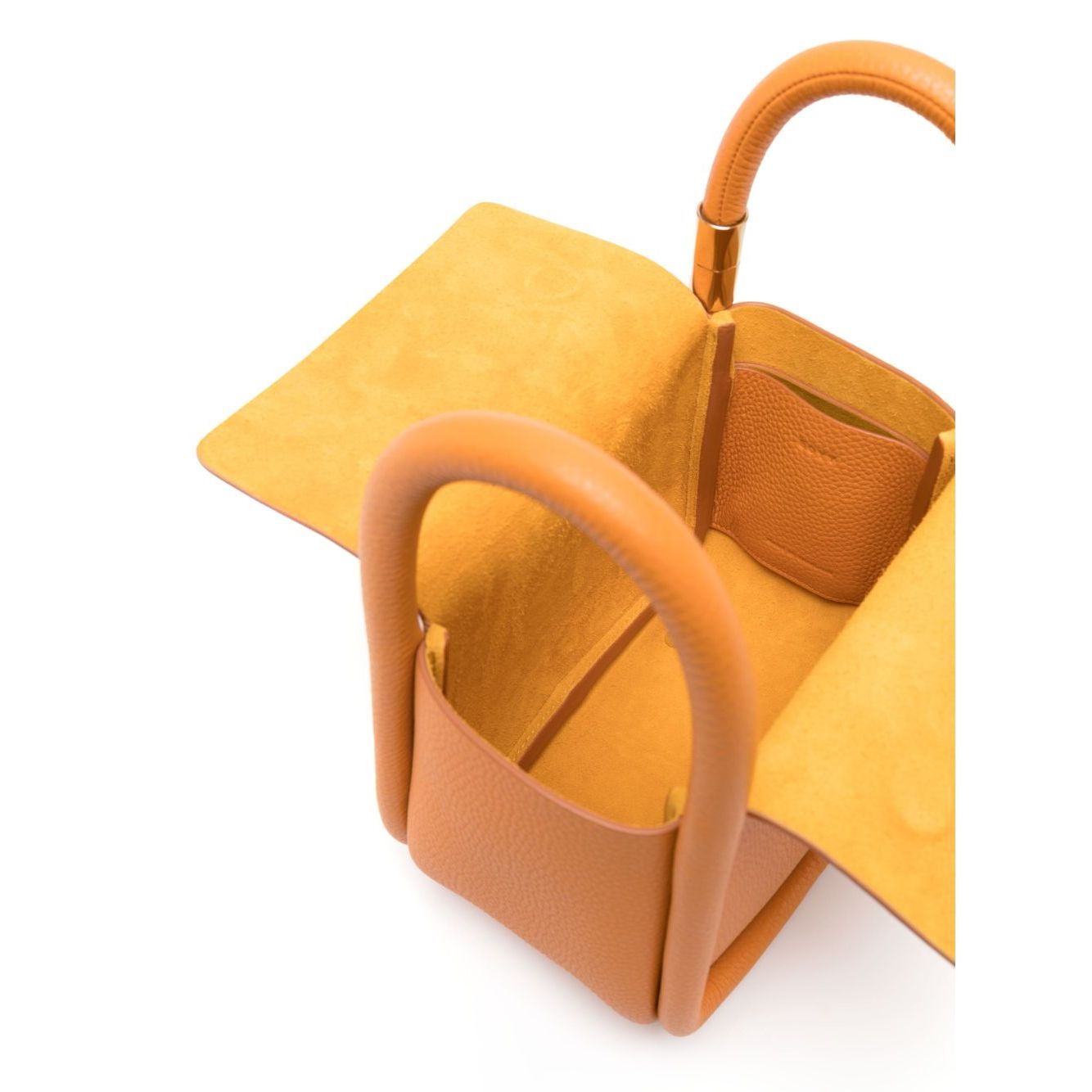 Front view with bag zipped and handles upright.