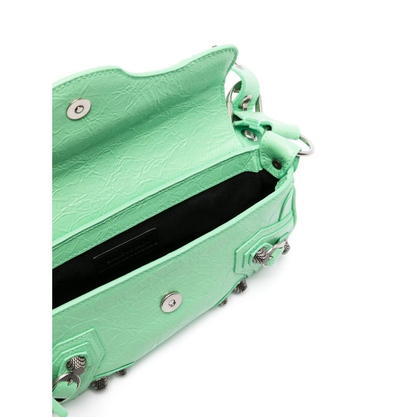 Front view with bag zipped and handles upright.