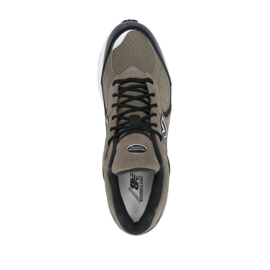 New Balance 2002R Sneakers