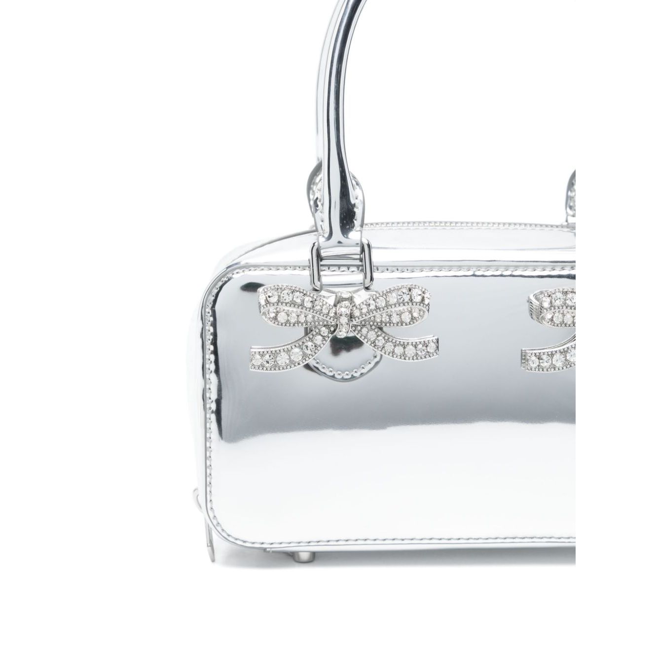 Front view with bag zipped and handles upright.