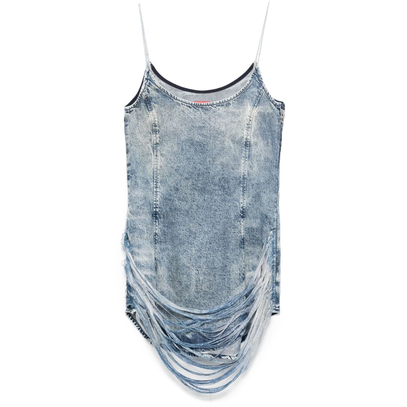 Front view with bag zipped and handles upright.