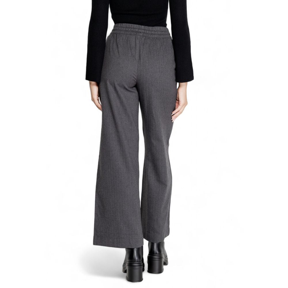 Back view of Jacqueline De Yong Gray Cotton Casual Pants in palazzo style with high elasticated waist and flexible fit.