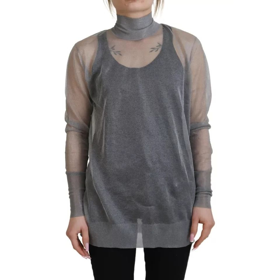 Front view with bag zipped and handles upright.