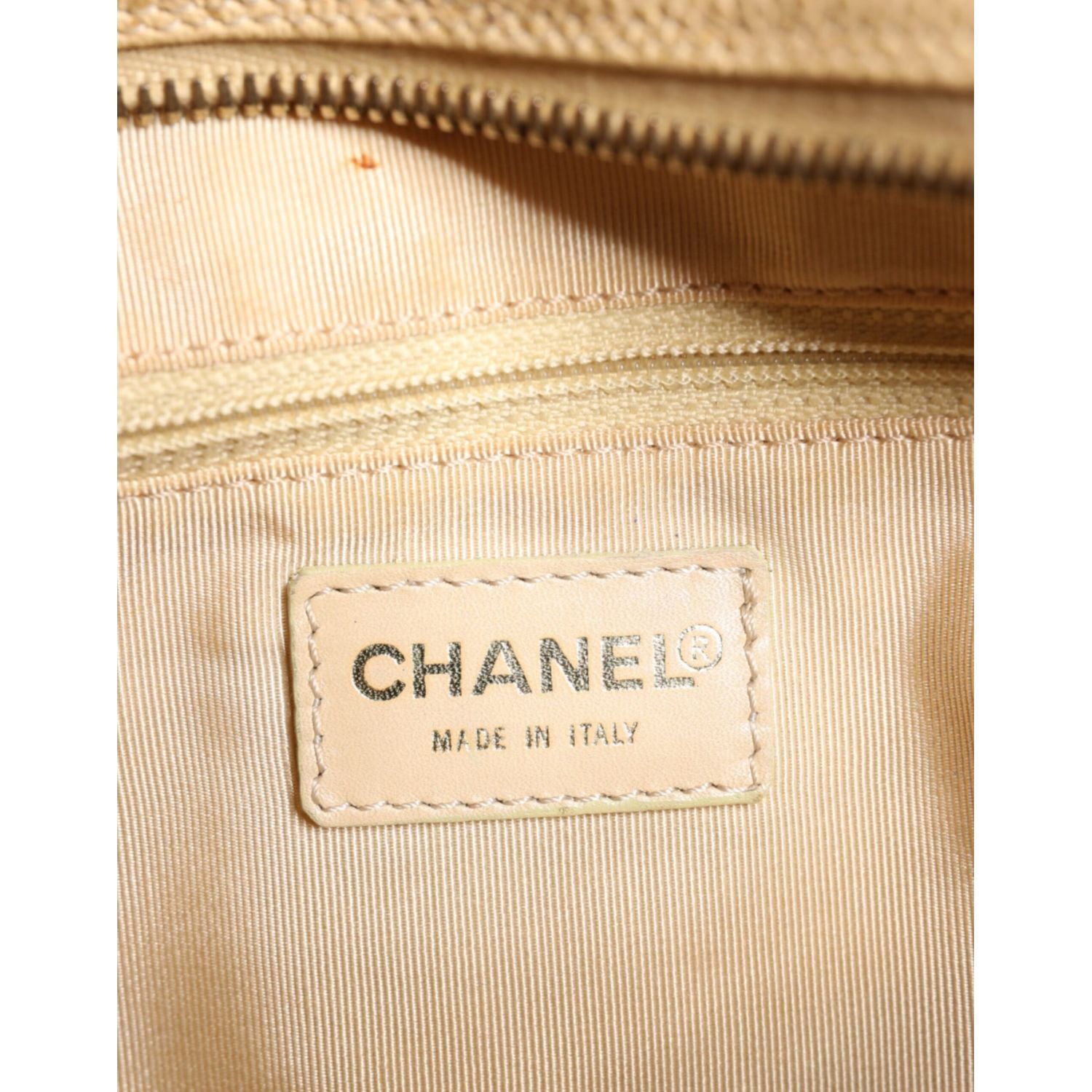 Chanel Beige Caviar De Coco Chain Leather Purse Bag