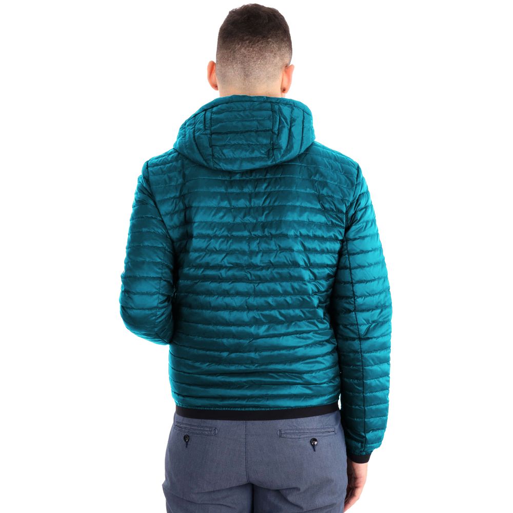 Front view with bag zipped and handles upright.