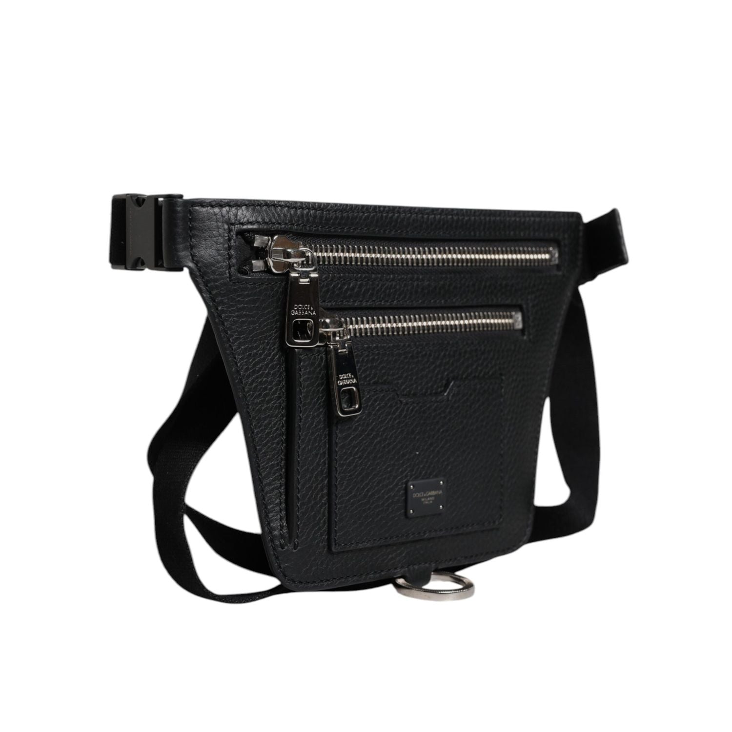 Front view with bag zipped and handles upright.