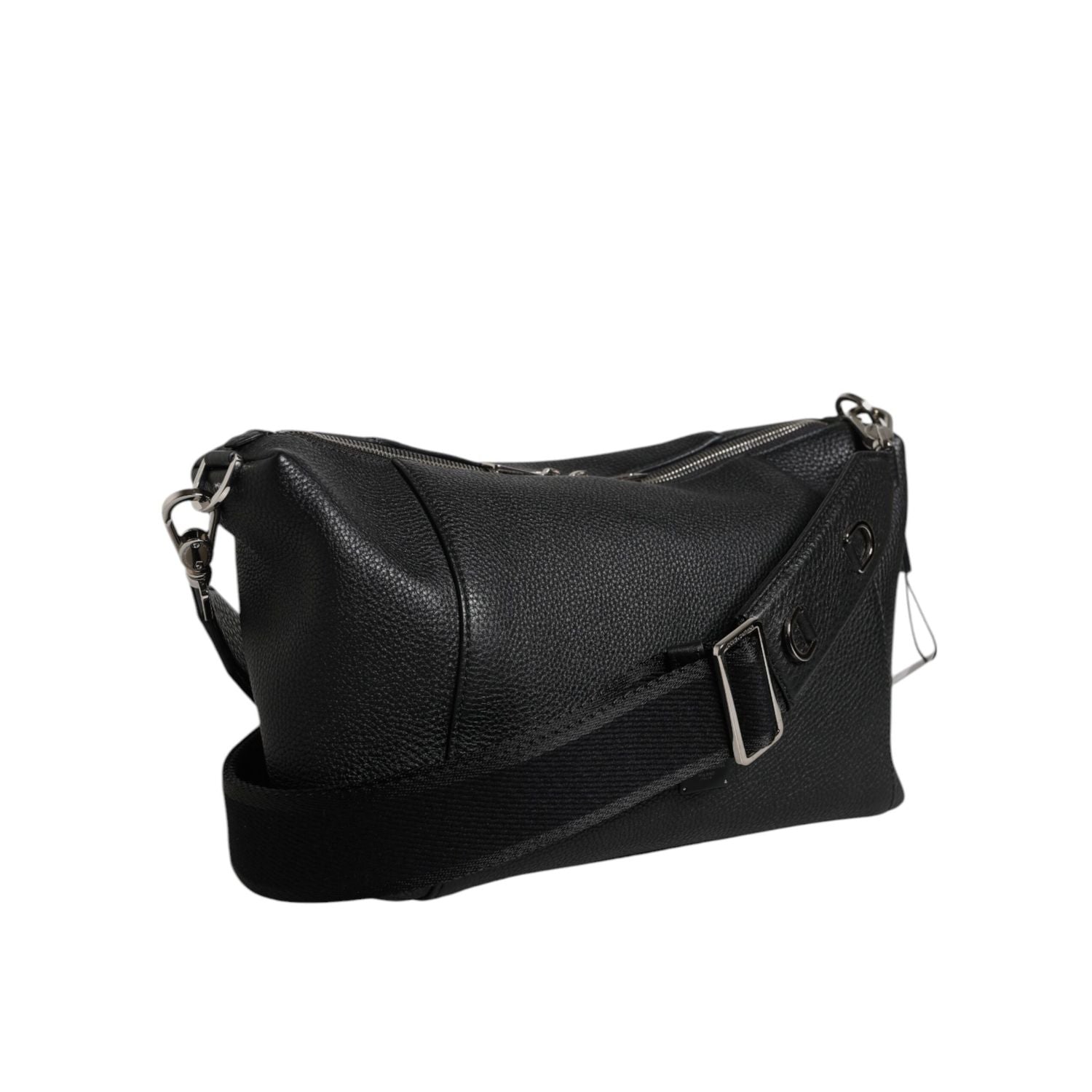 Front view with bag zipped and handles upright.