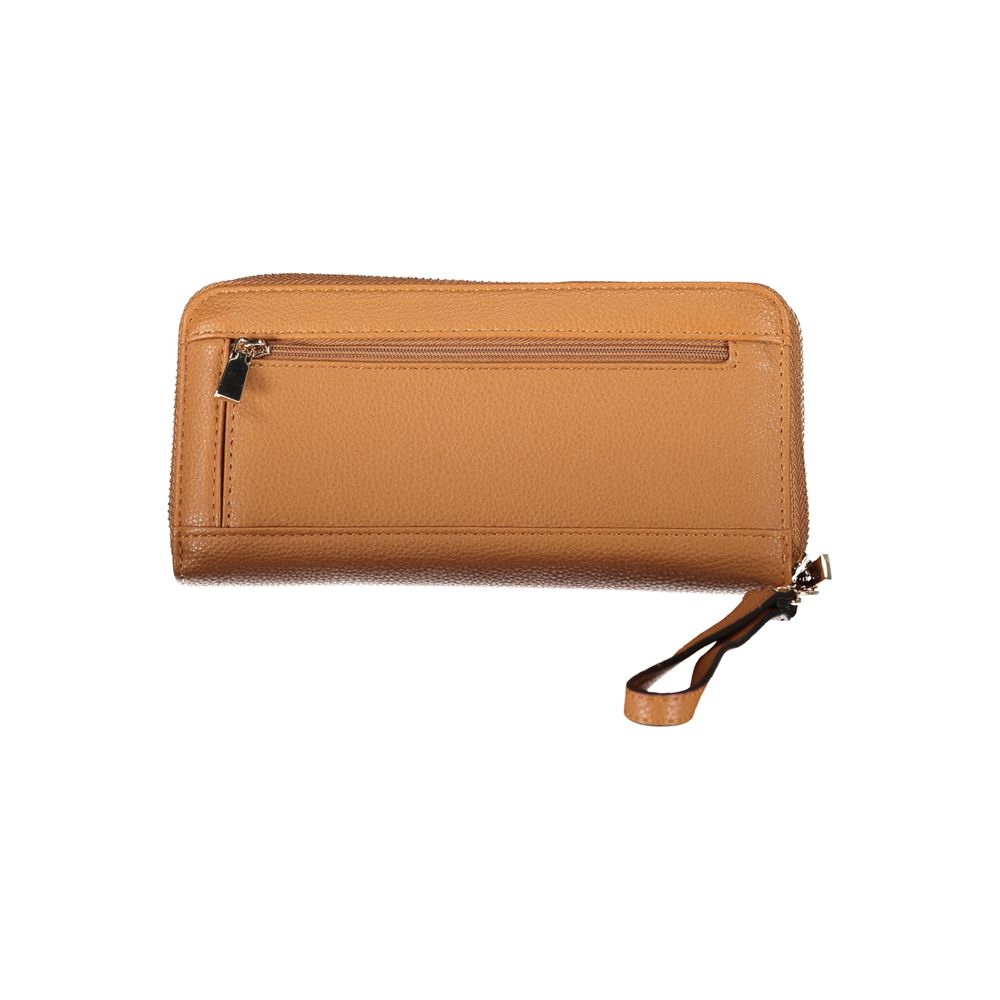 Front view with bag zipped and handles upright.