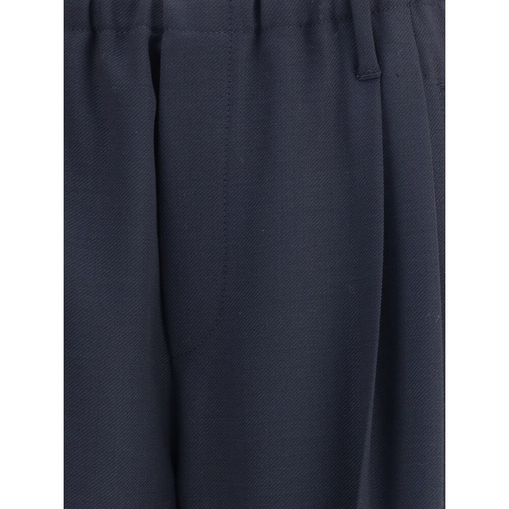 Close-up of Brunello Cucinelli Gray Fleece Wool Casual Pants with elasticated waistband and front darts.