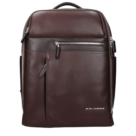 Piquadro Brown Leather Backpack with adjustable straps, zip closure, and vintage effect, featuring front and back logos.