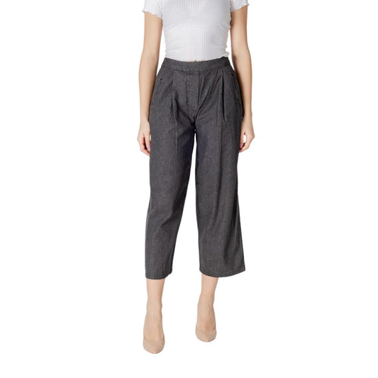 ICHI Black Cotton Cropped Jeans 1728,71956299936,Black,Clothing,Cropped Jeans - Jeans Denim - Clothing,ICHI,IT38|XS,IT40|S,Jeans Denim - Clothing,New with tags,Women