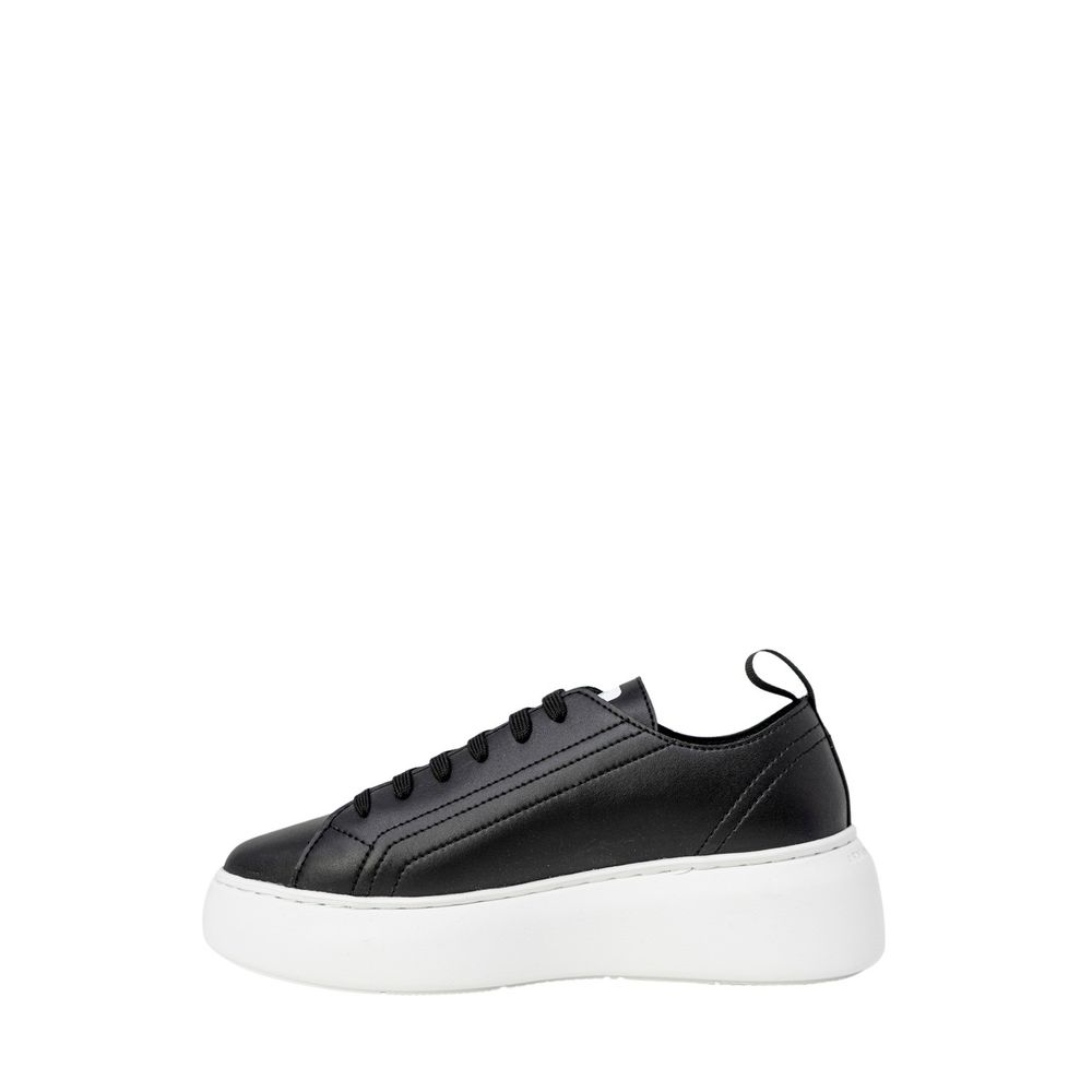 Armani Exchange Black Artificial Leather Low Top Sneakers women's eco-leather shoe with rubber sole, stylish minimal design