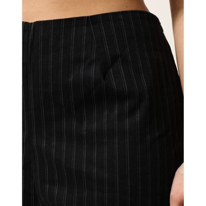 BENCIVENGA Black Wool Blend Pinstripe Straight Leg Pants, high waist, Italian craftsmanship, zipper closure detail, close-up view