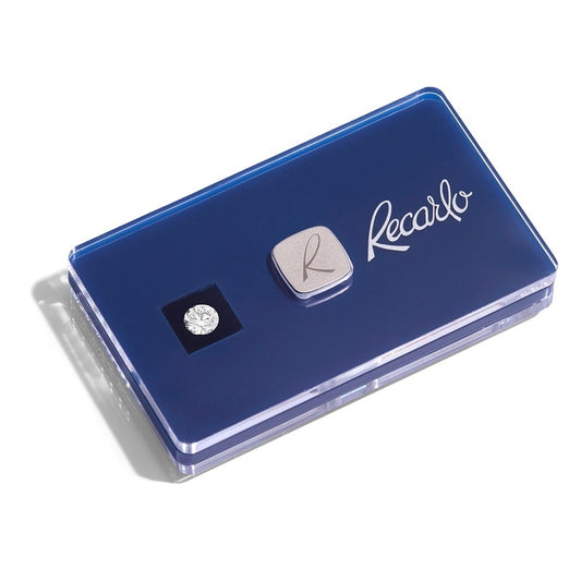 BLISTER RECARLO MOD. Y70DBF01_018 packaging with diamond inside on white background