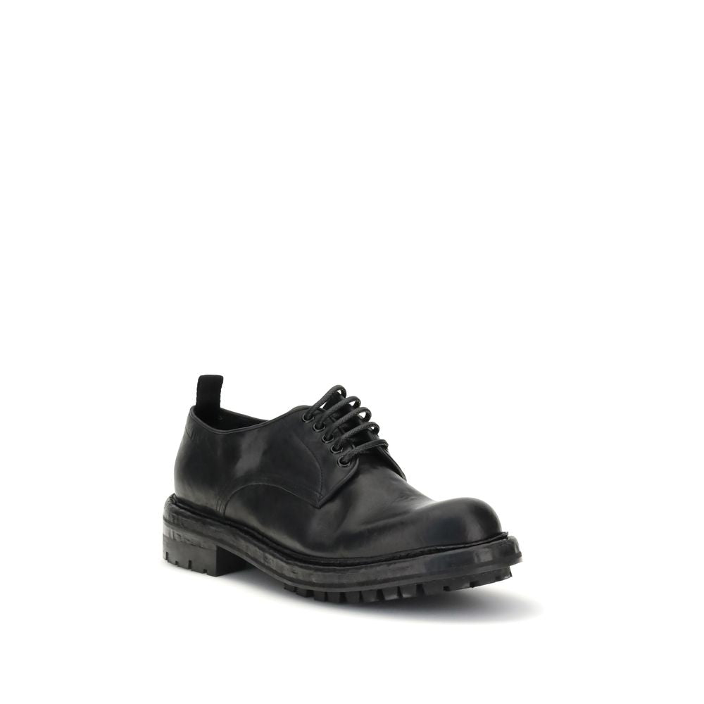 Dolce & Gabbana Black Calf Leather Bos Taurus Oxfords And Derbies with textured Bernini base and leather insole.