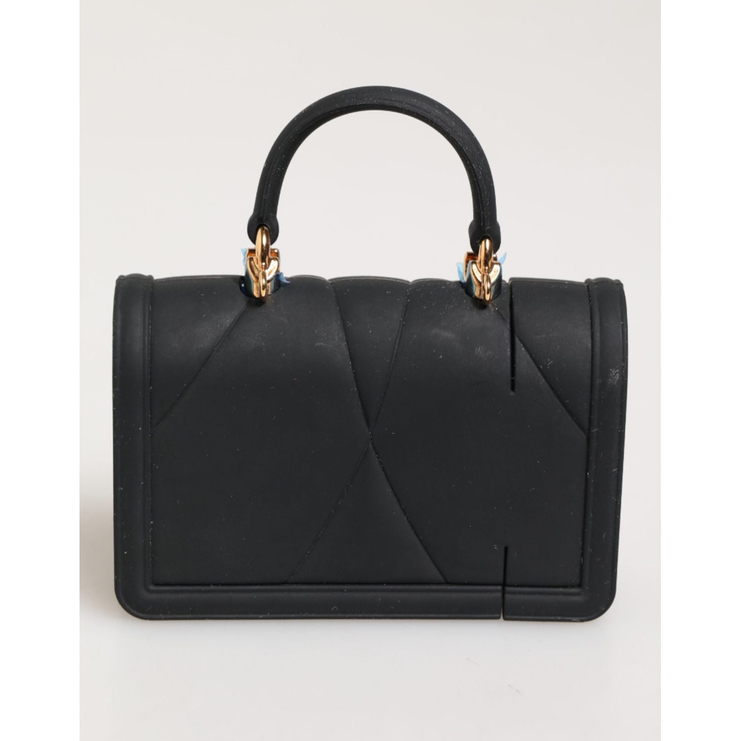 Front view with bag zipped and handles upright.