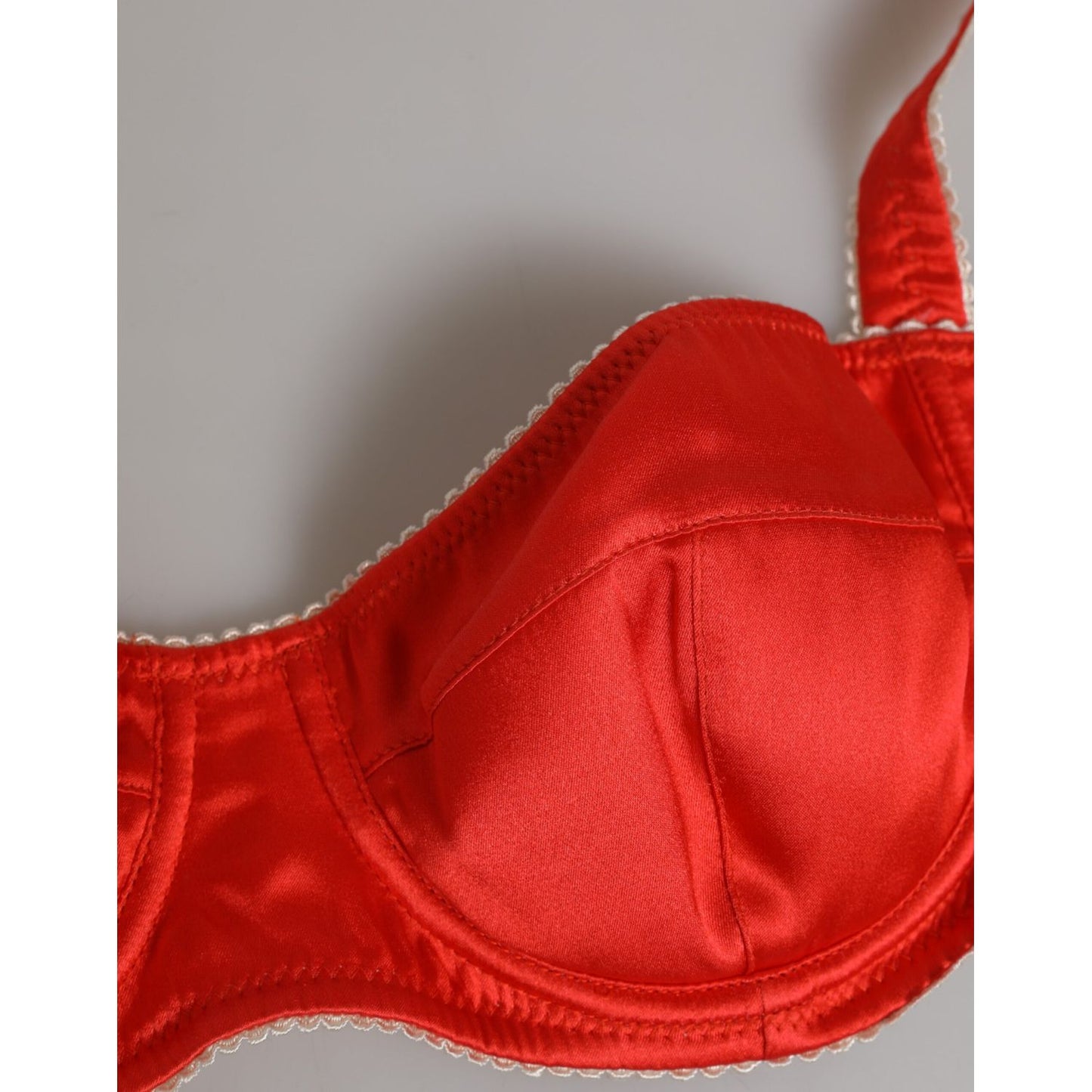 Dolce & Gabbana Red Silk Satin Underwire Bra Semi-Pad Underwear with luxurious design, features elegant stitching and bold red color.