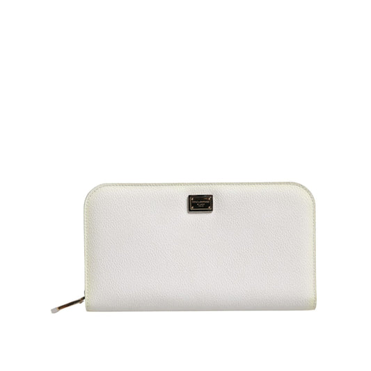 Dolce & Gabbana White Leather Logo Plaque Zip Around Continental Wallet, elegant design with zipper fastening and metal logo hardware.