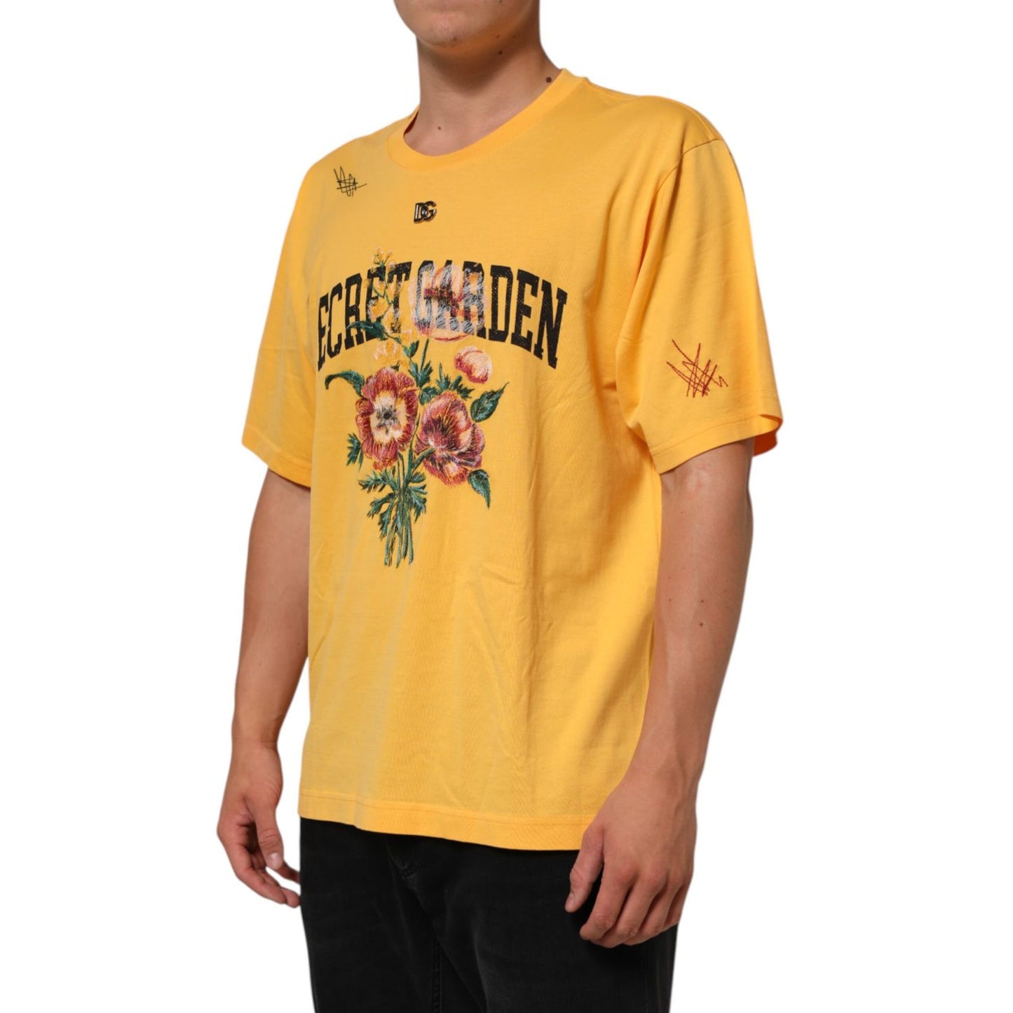 Dolce & Gabbana Yellow Secret Graden Floral Cotton CrewNeck T-shirt with floral design and crew neckline, short sleeves, regular fit.