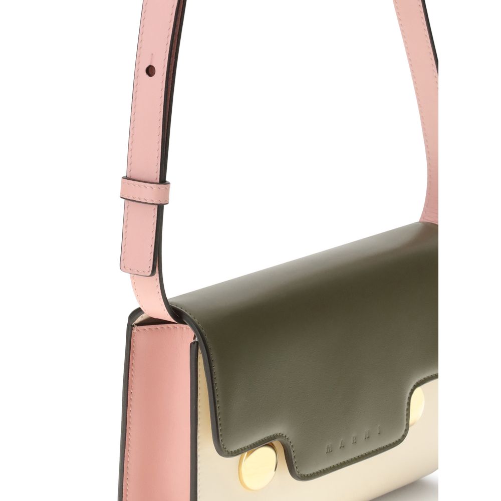 Front view with bag zipped and handles upright.