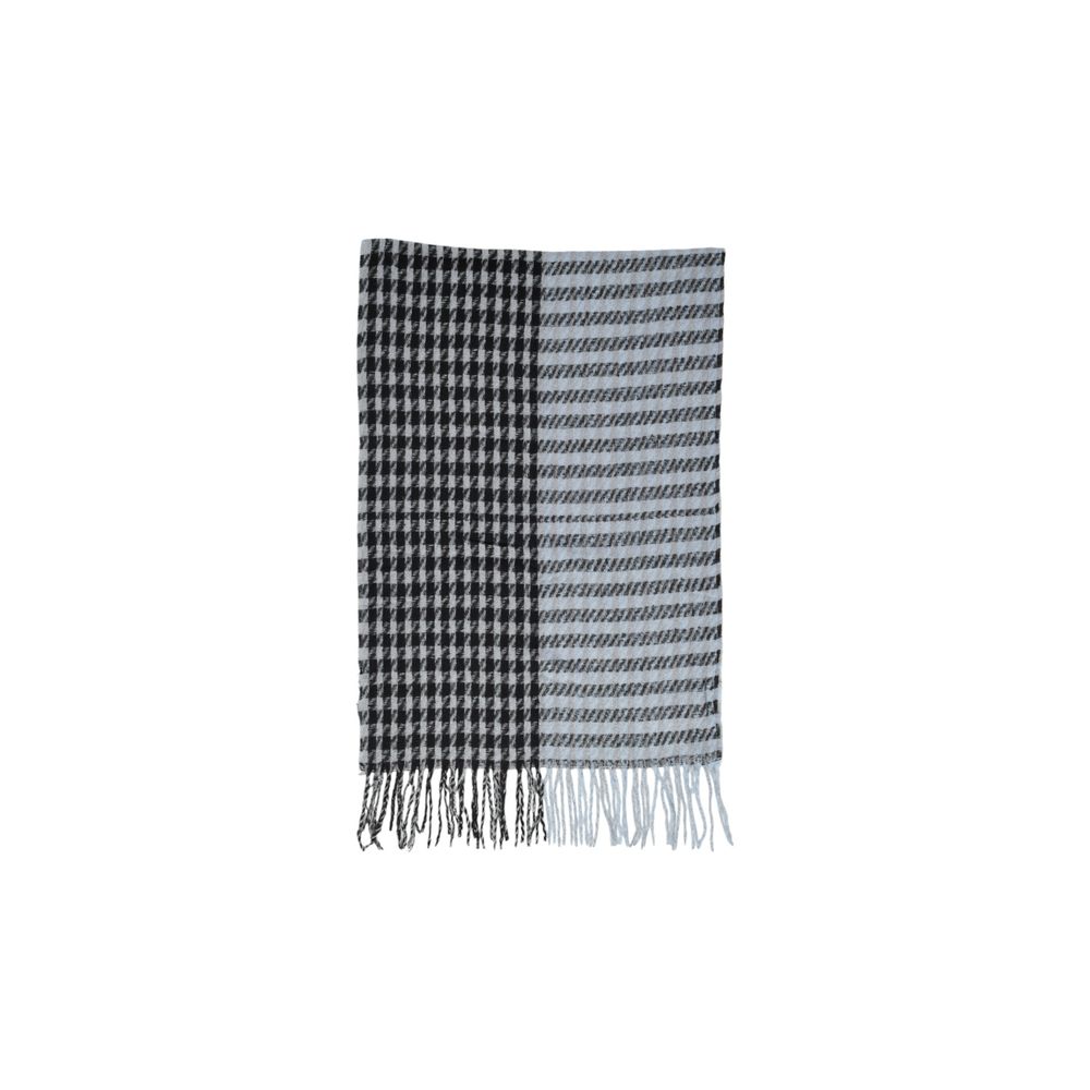 Only Blue Recycled Polyester Scarf with a checkered design, sustainable fashion accessory for women.