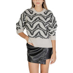 Only White Marabou Sweater from Fall/Winter collection, women's knitwear made of 78% acrylic and 22% polyester, worn by model