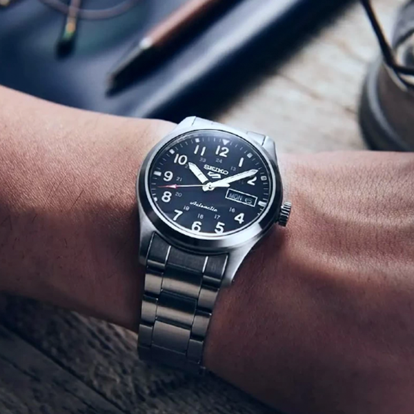 SEIKO 5 Mod. SPORTS AUTOMATIC DAY & DATE - BLUE
