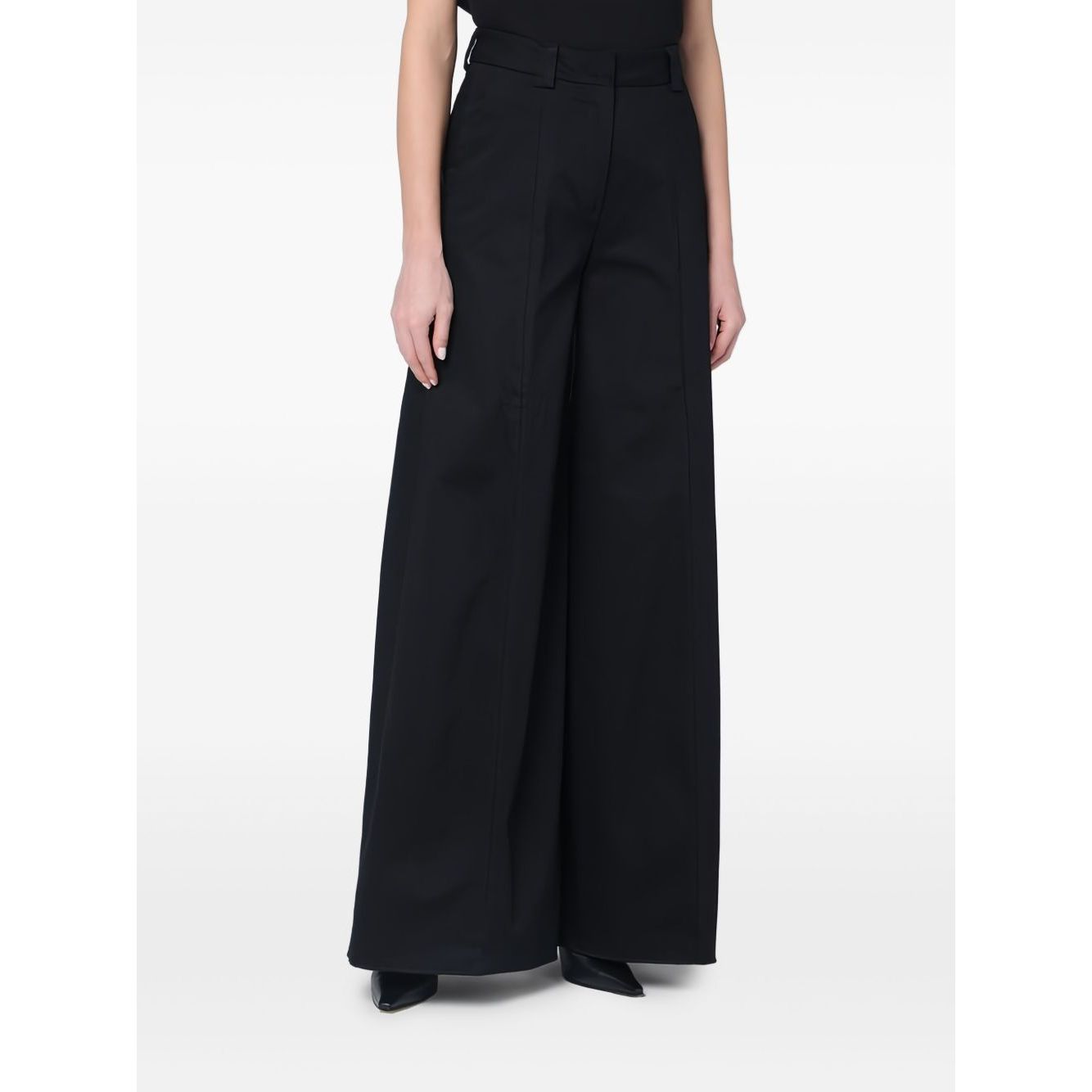 THE LATEST Trousers Black Trousers