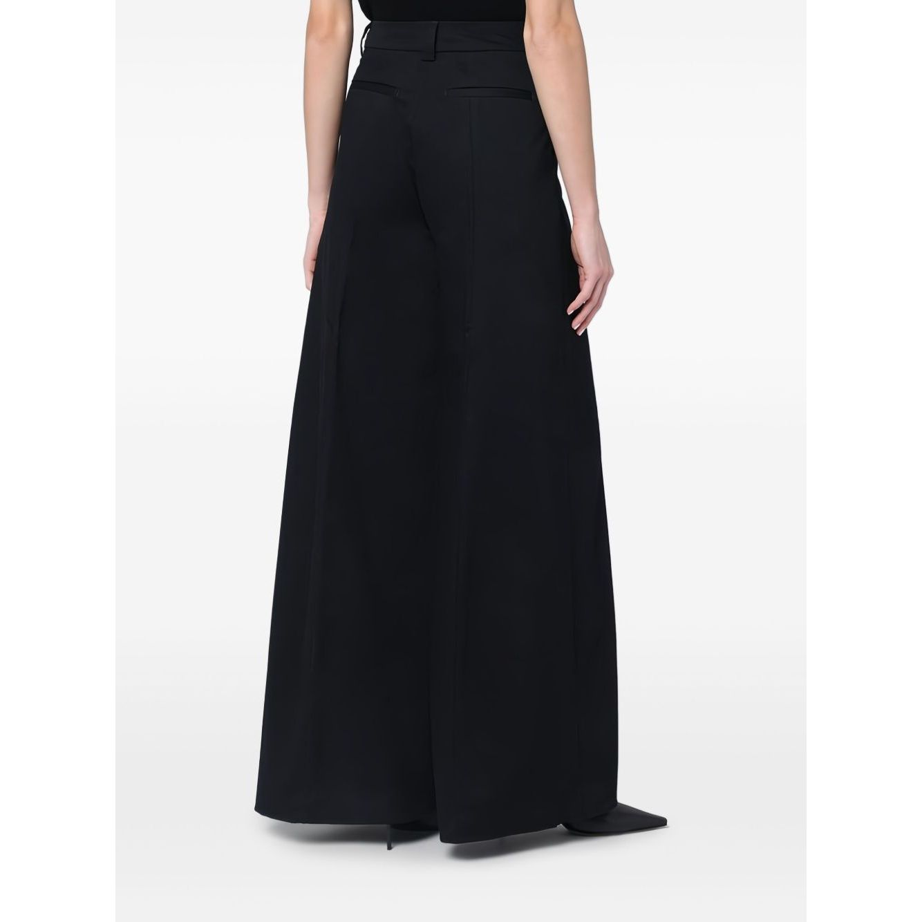 THE LATEST Trousers Black Trousers