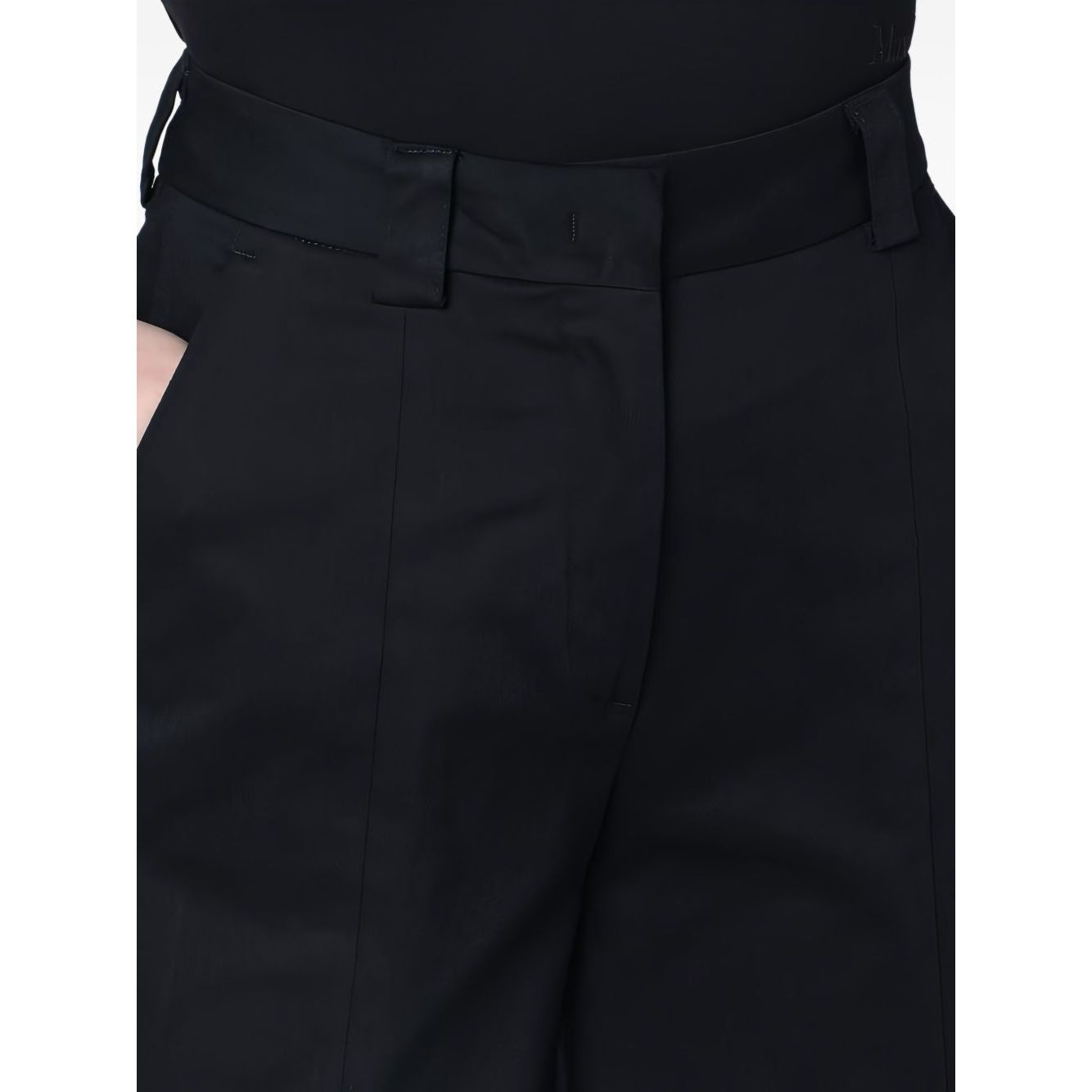 THE LATEST Trousers Black Trousers