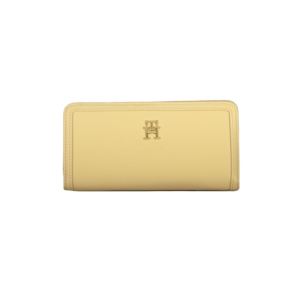 Tommy Hilfiger Beige Polyethylene Wallet with logo, snap closure, 4 compartments, 1 external pocket, and card spaces.